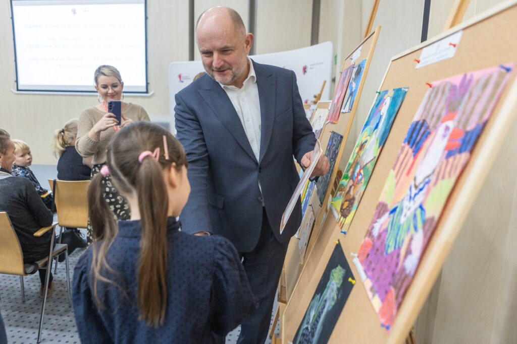 Wręczenie nagród w konkurach gęsinowych. Fot. Mikołaj Kuras dla UMWKP