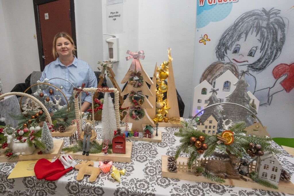 “We can do it too” Exhibition of handicrafts made by people with disabilities, photo by Mikołaj Kuras for UMWKP