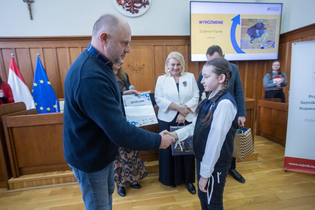 Rozdanie nagród w konkursie „Mój innowacyjny wynalazek”, fot. Mikołaj Kuras dla UMWKP