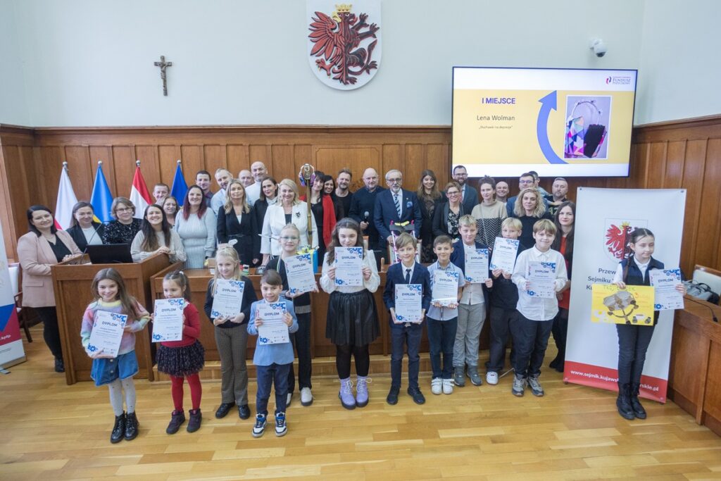 Rozdanie nagród w konkursie „Mój innowacyjny wynalazek”, fot. Mikołaj Kuras dla UMWKP