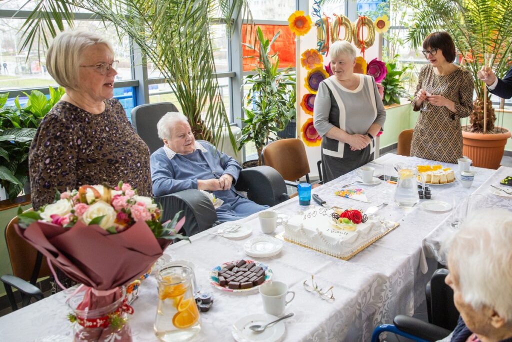 Presentation of the Unitas Durat medal to Izabela Cetkowska, photo by Andrzej Goiński/UMWKP