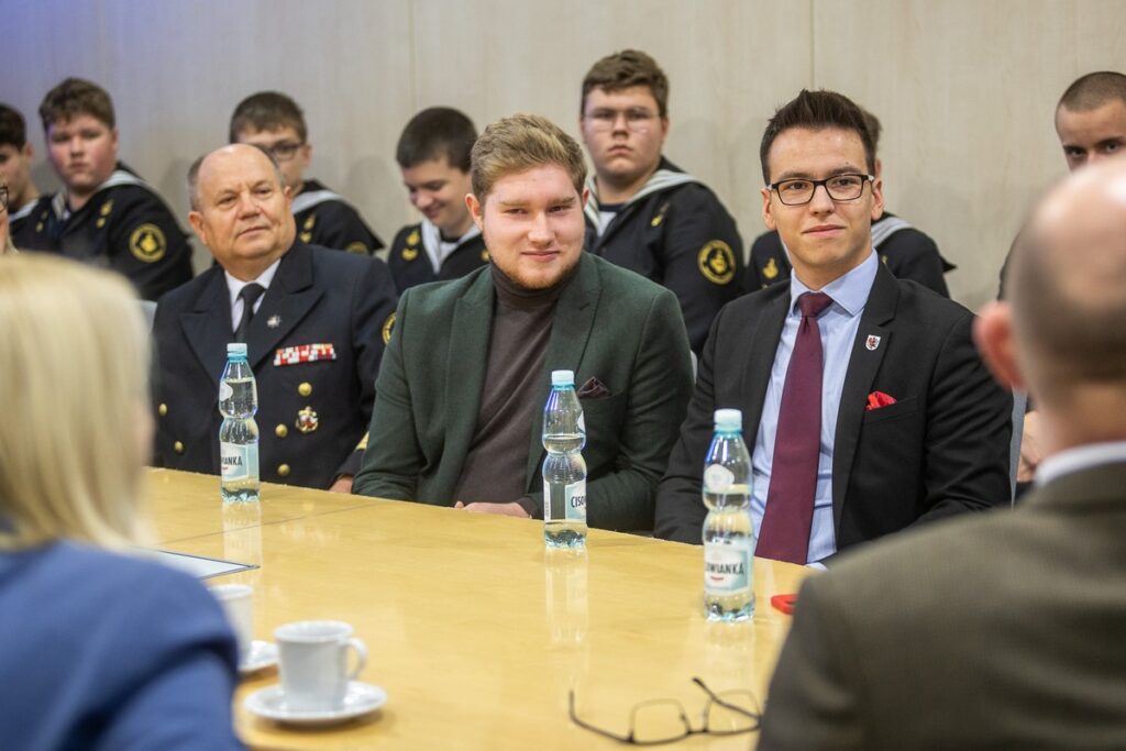 Meeting on the “Dar Kujaw i Pomorza” sailing ship, photo by Szymon Zdziebło/tarantoga for UMWKP