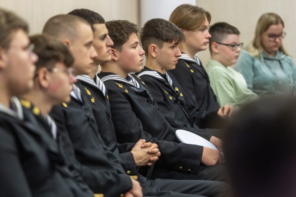 Meeting on the “Dar Kujaw i Pomorza” sailing ship, photo by Szymon Zdziebło/tarantoga for UMWKP