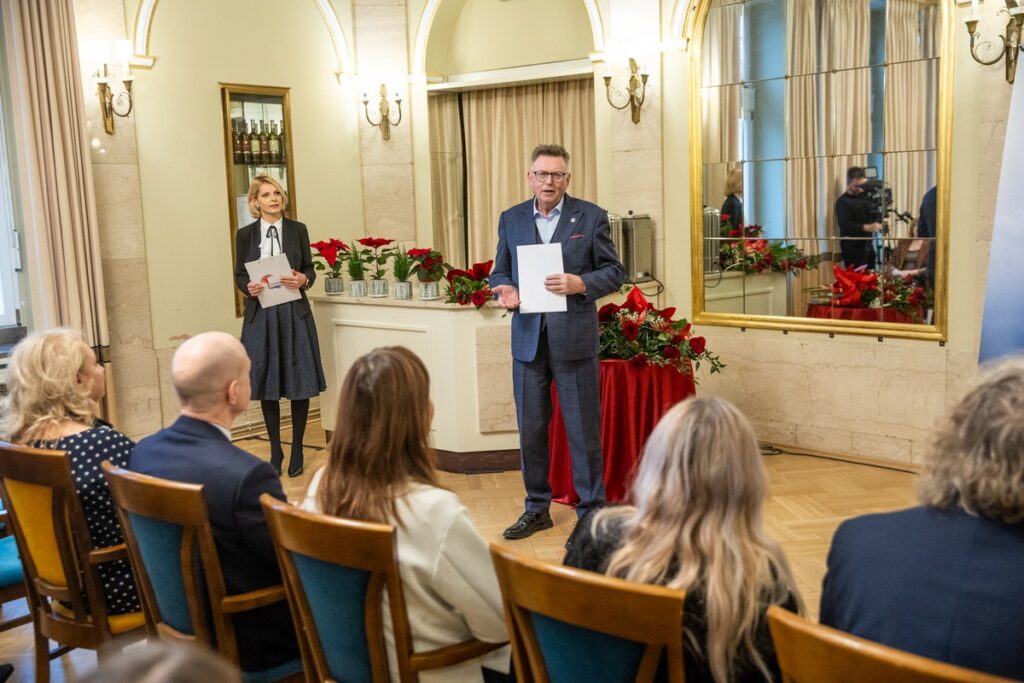 Wręczenie nagród dla działaczy kultury, fot. Andrzej Goiński/UMWKP