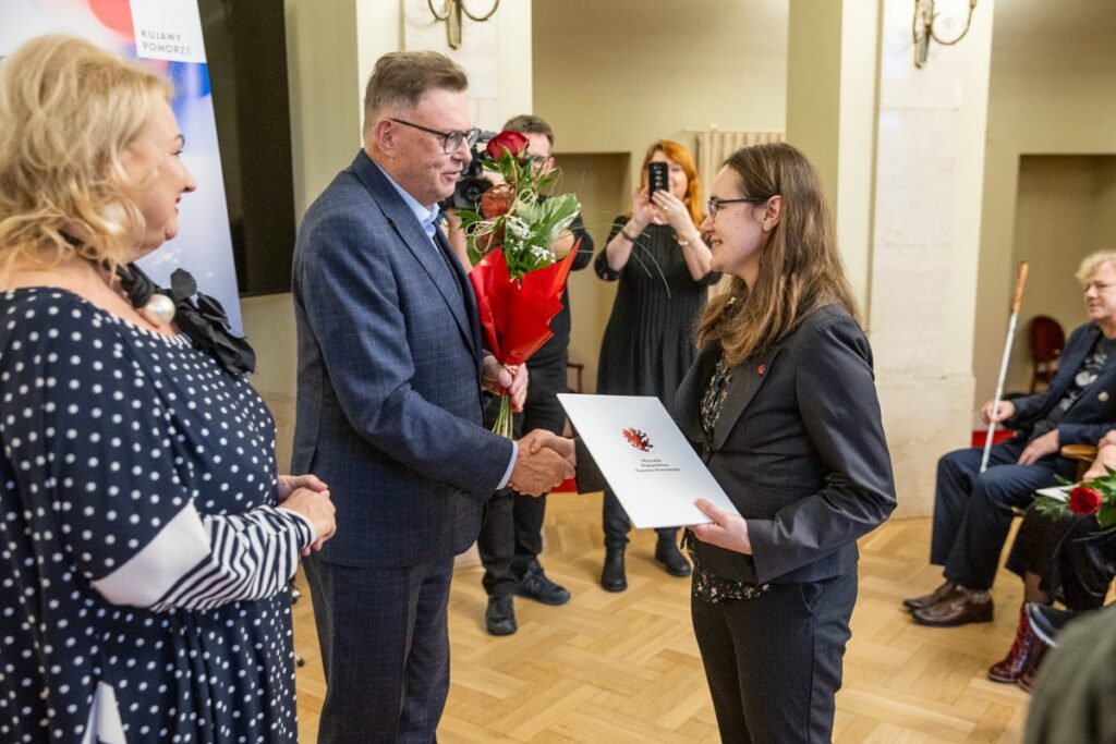 Wręczenie nagród dla działaczy kultury, fot. Andrzej Goiński/UMWKP