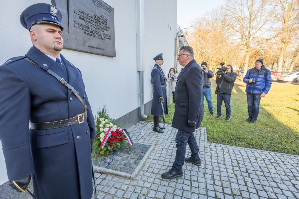 Obchody 43. rocznicy wprowadzenia stanu wojennego w Potulicach, fot. Tomasz Czachorowski/eventphoto.com.pl dla UMWKP