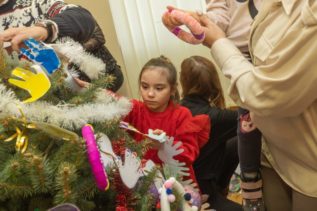 Pre-schoolers meet with Marek Wojtkowski, Member of the Regional Executive, photographed by Mikołaj Kuras for UMWKP