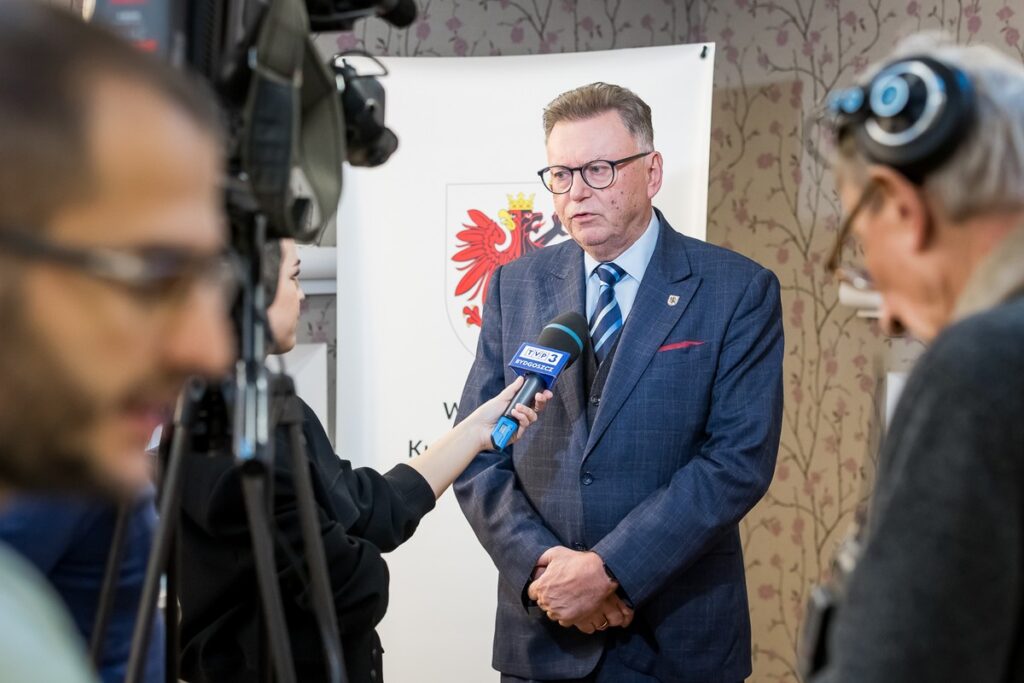 Konferencja prasowa wicemarszałka Zbigniewa Ostrowskiego, fot. Tomasz Czachorowski/eventphoto dla UMWKP