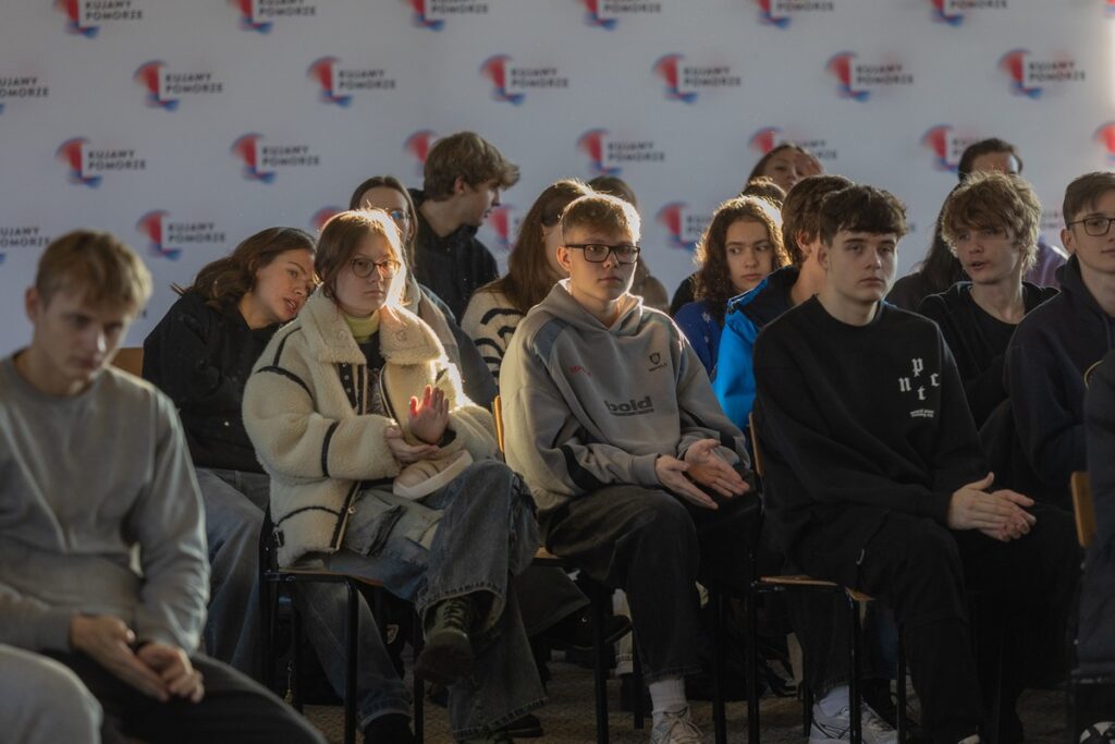 Spotkanie w sprawie uruchomienia naboru wniosków w LGD adresowanego do klubów młodzieżowych , fot. Mikołaj Kuras dla UMWKP