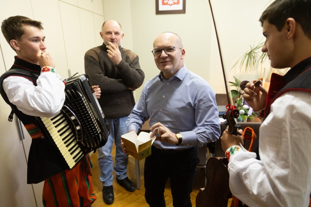 Meeting with Grupo Folclórico Polonês Mazury, photo by Andrzej Goiński/UMWKP