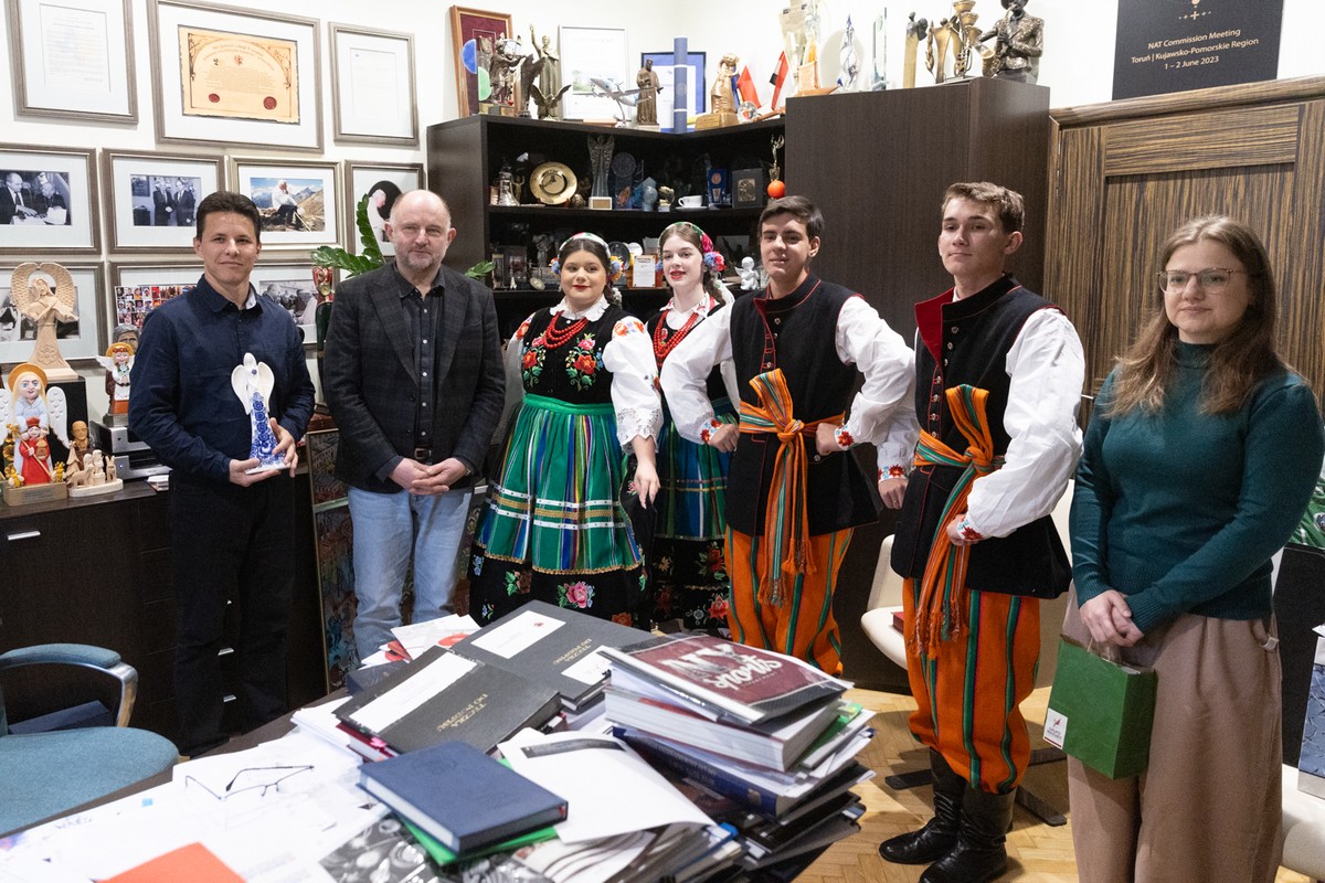 Meeting with Grupo Folclórico Polonês Mazury, photo by Andrzej Goiński/UMWKP