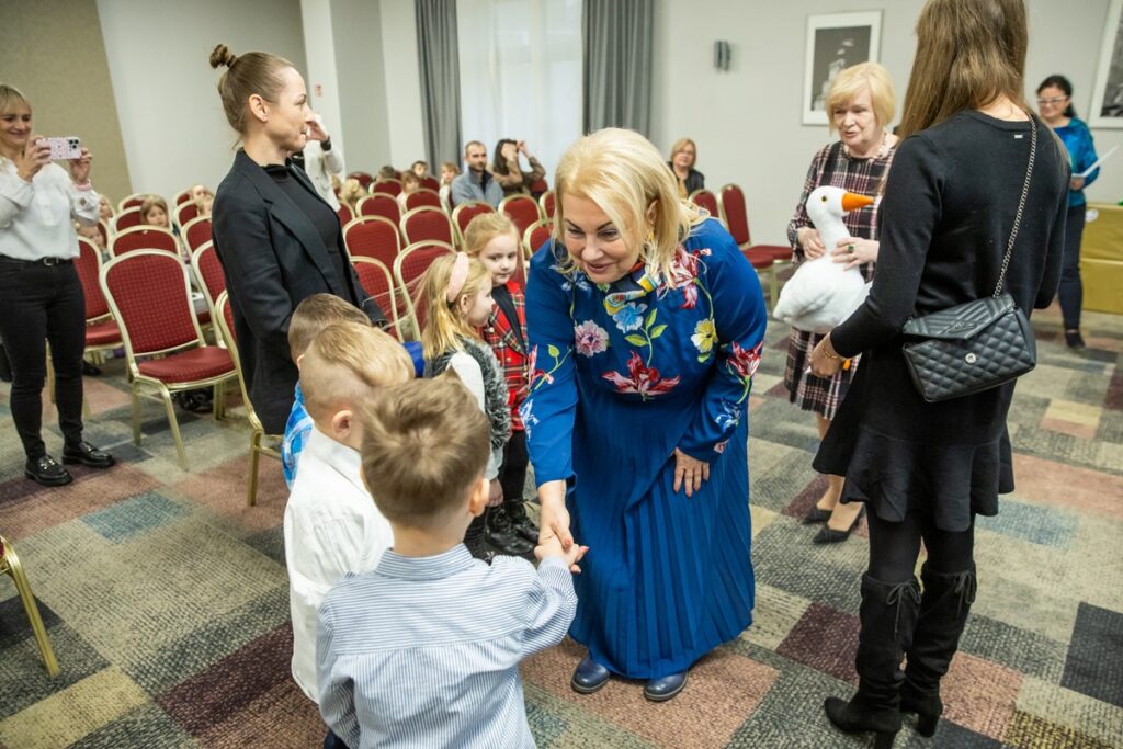 Wręczenie nagród w konkursie Zęby jak malowane fot. Andrzej Goiński UMWKP