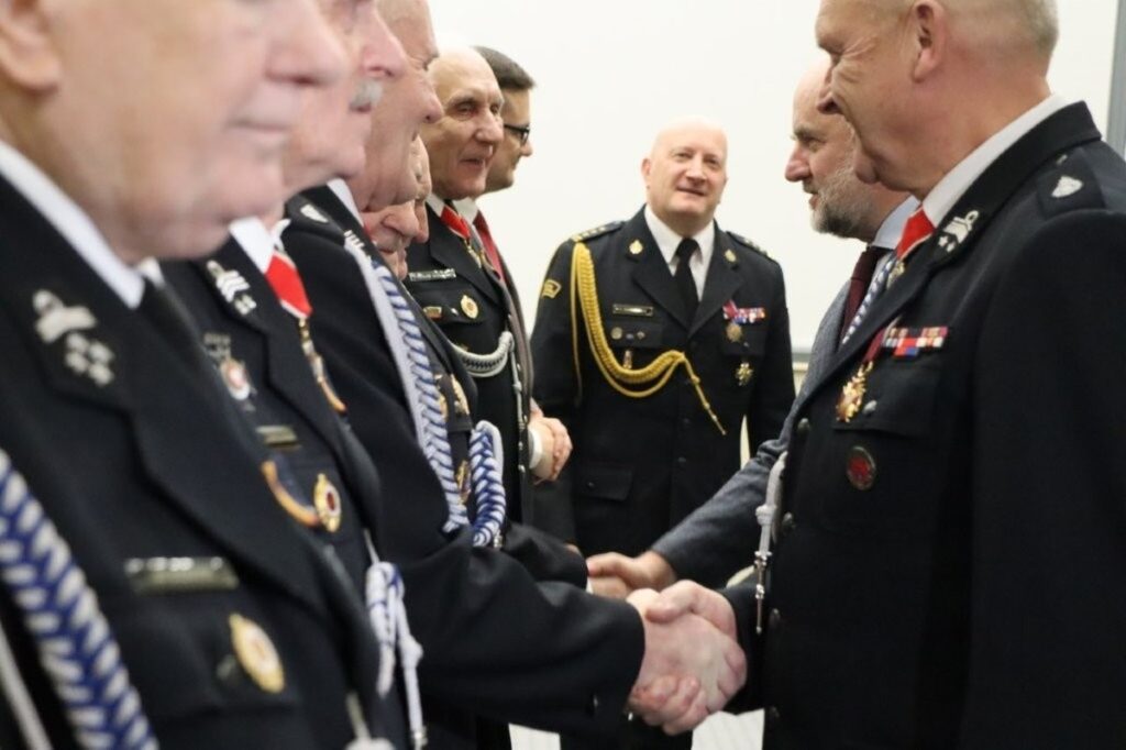 Uroczysty apel z okazji Narodowego Święta Niepodległości, fot. Komenda Wojewódzka PSP w Toruniu