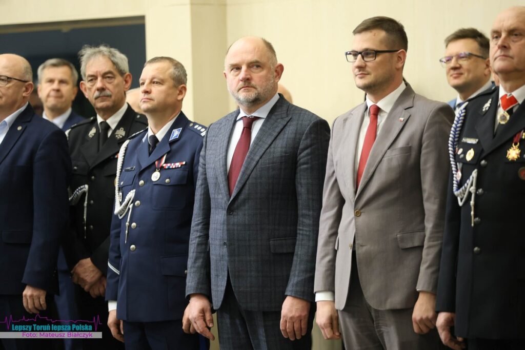 Uroczysty apel z okazji Narodowego Święta Niepodległości, fot. Komenda Wojewódzka PSP w Toruniu