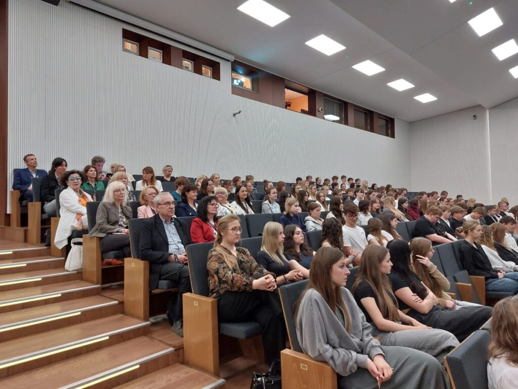 Pracownicy KPCEN w Bydgoszczy podczas wykładu w Toruniu