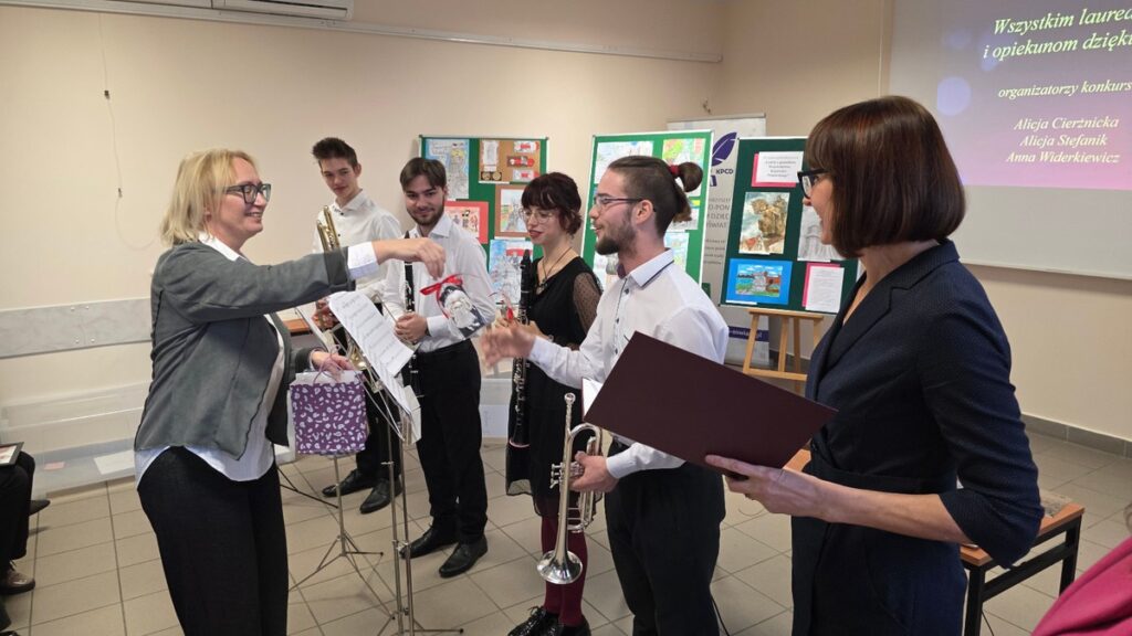 Podziękowania dla zespołu, fot. Paweł Wysiński