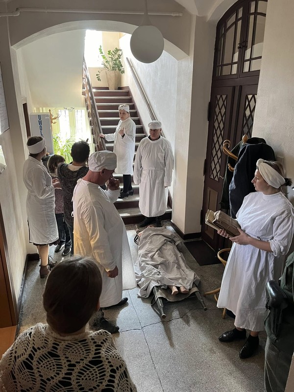 On the set of the film “The Children of Szmalcówka”, photo by Unisław Historical Society