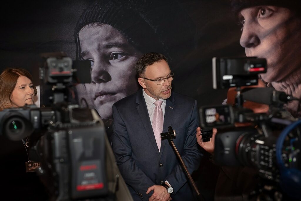 On the set of the film “The Children of Szmalcówka”, photo by Unisław Historical Society