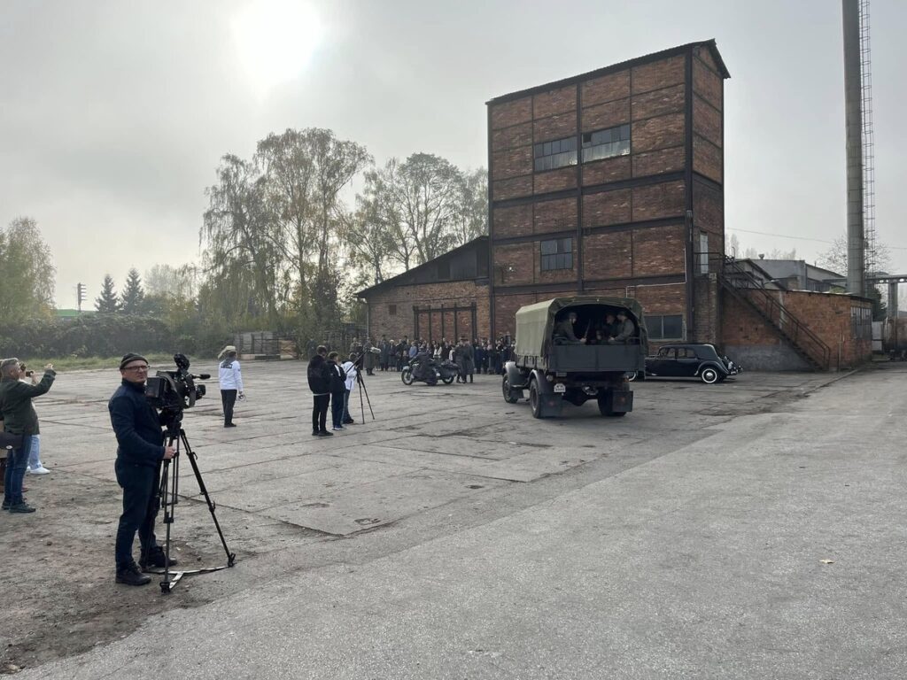 On the set of the film “The Children of Szmalcówka”, photo by Unisław Historical Society