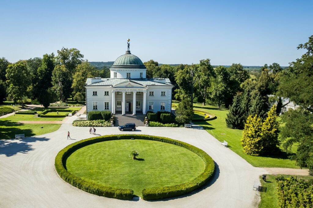 Pałac Lubostroń w Lubostroniu, fot. Tomasz Czachorowski/eventphoto.com.pl dla UMWKP