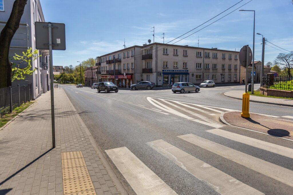 Intersection of DW 534 and DW 557 in Rypin, photo by Szymon Zdziebło/tarantoga.pl for UMWKP