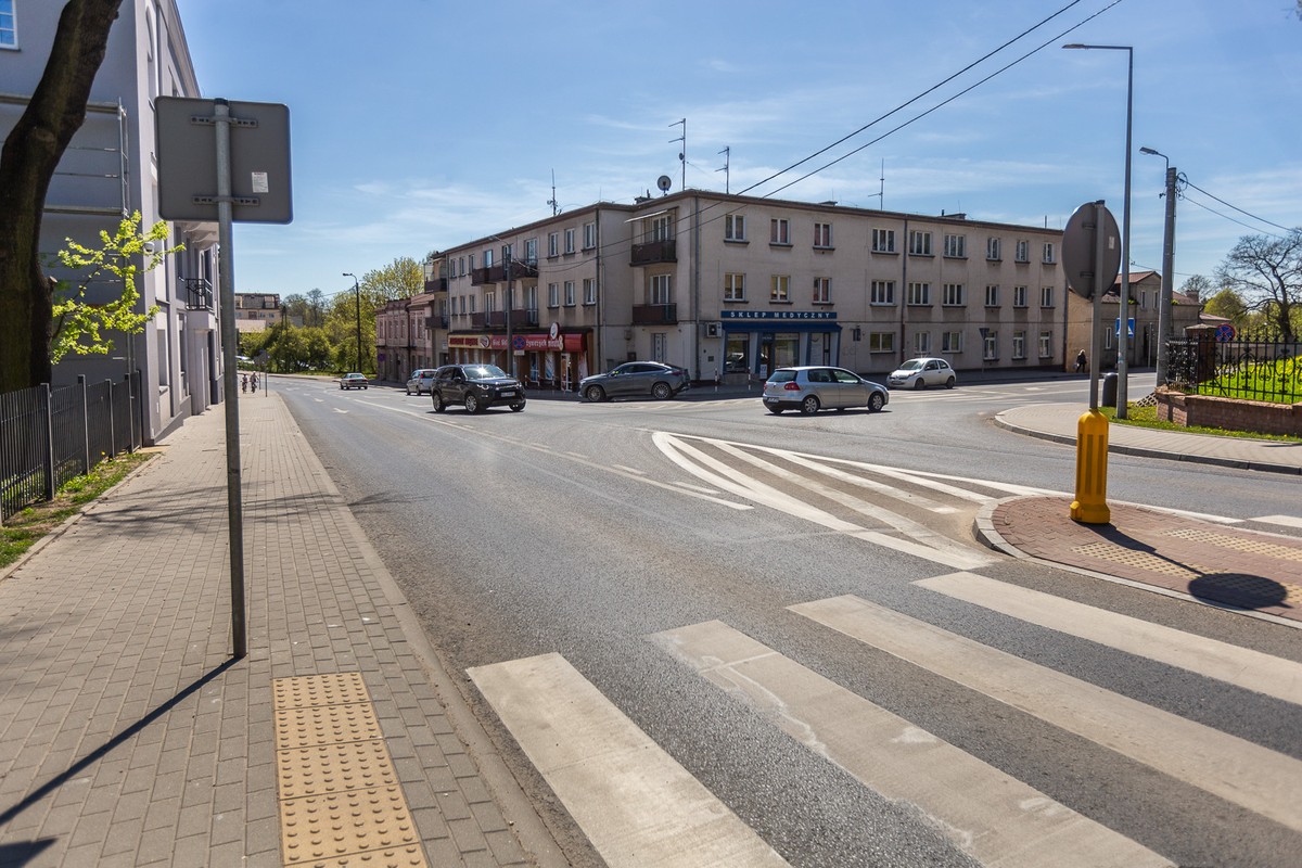 Skrzyżowanie DW 534 i DW 557 w Rypinie, fot. Szymon Zdziebło/tarantoga.pl dla UMWKP