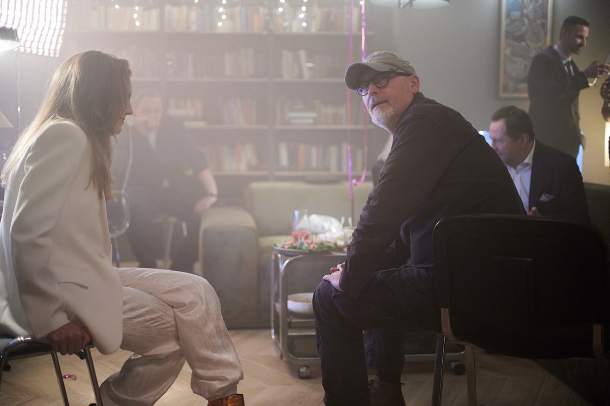 Wojciech Smarzowski and his crew on the set of “Dom dobry” (The Good House), photo by Camila Warda, promotional materials courtesy of the film’s distributor