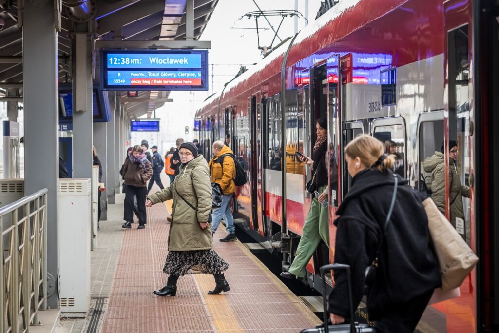 Bydgoszcz Railway Station, photo by Tomasz Czachorowski/eventphoto.com.pl for UMWKP Bydgoszcz Railway Station, photo by Tomasz Czachorowski/eventphoto.com.pl for UMWKP