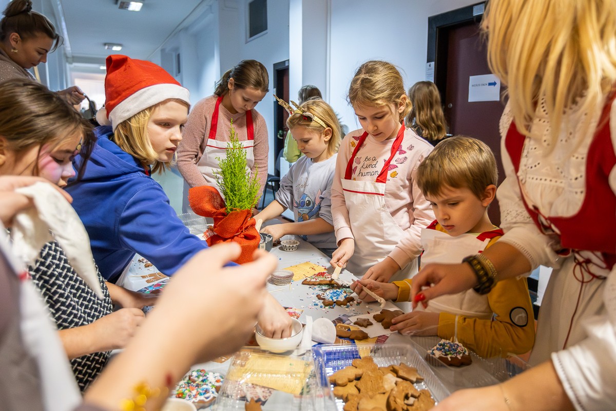 Świąteczne warsztaty z marszałkiem w 2024 roku, fot. Szymon Zdziebło/tarantoga.pl dla UMWKP