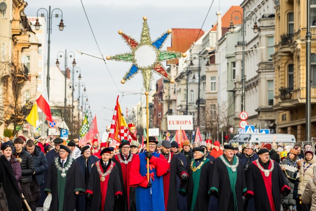 Orszak Trzech Króli w Bydgoszczy, fot. Tomasz Czachorowski, eventphoto.com.pl dla UMWKP