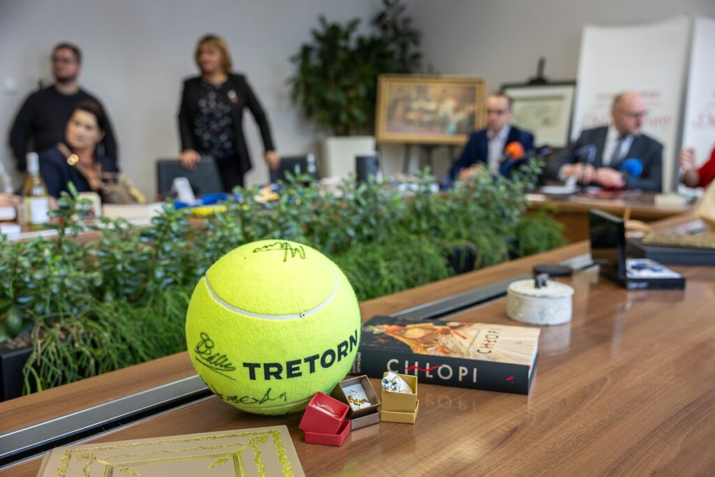 Press conference before the 13th Marshal's Charity Ball, photo by Szymon Zdziebło/tarantoga.pl for UMWKP