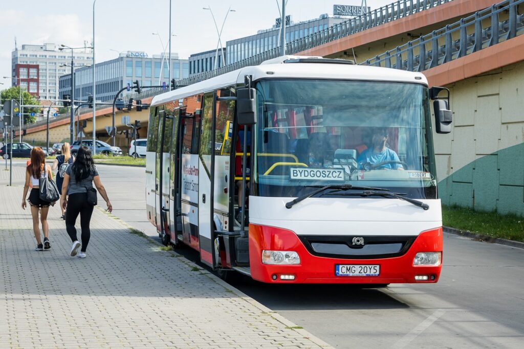 Bus of the Kuyavian-Pomeranian Motor Transport, photo by Tomasz Czachorowski/eventphoto.com.pl for UMWKP