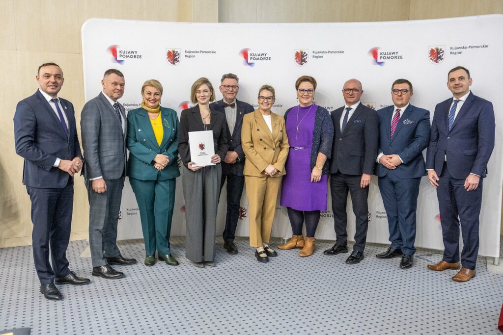 Ceremonia wręczenia umów FEdKP, fot. Szymon Zdziebło/tarantoga dla UMWKP