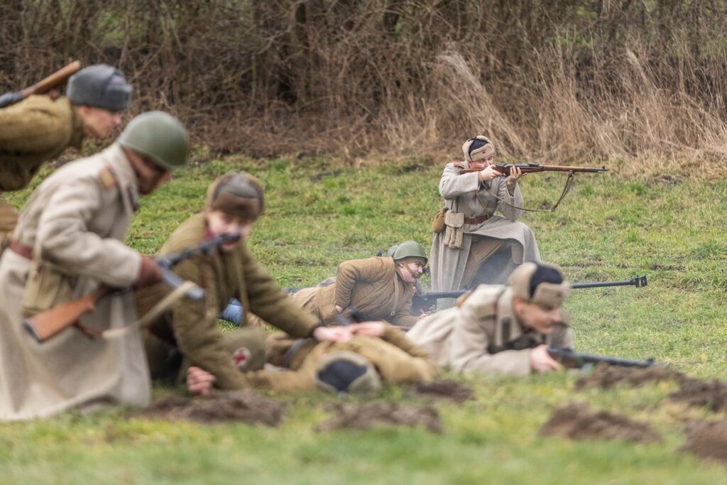 Historical reenactment in Borówno, photo by Szymon Zdziebło/tarantoga.pl for UMWKP.