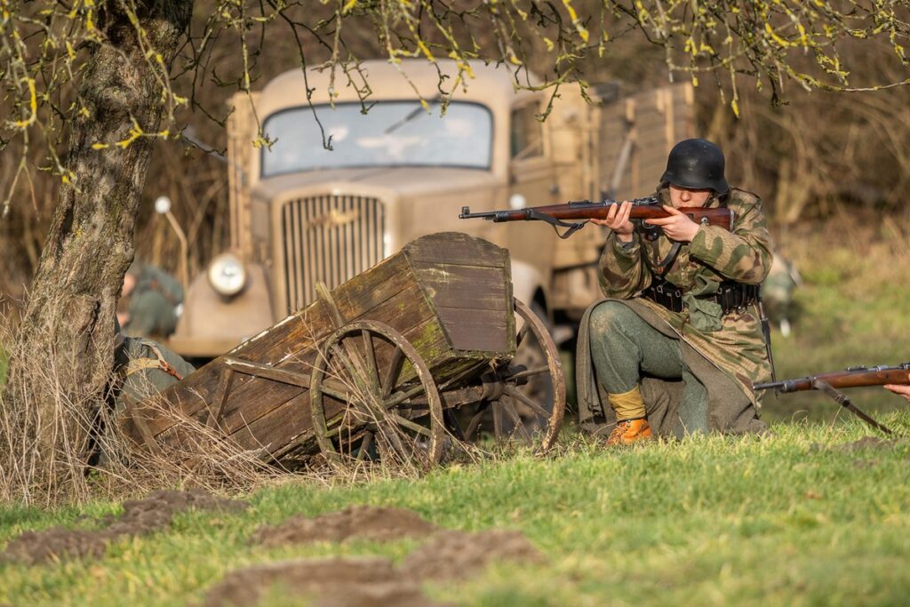 Rekonstrukcja historyczne w Borównie fot. Szymon Zdziebło/tarantoga.pl dla UMWKP