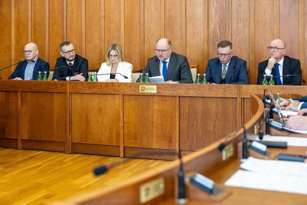 Session of the regional parliament, 17 February 2025, photo Szymon Zdziebło/tarantoga for UMWKP