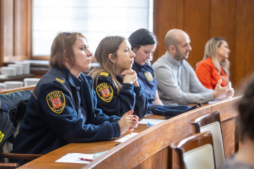 Dyktando w Urzędzie Marszałkowskim, fot. Szymon Zdziebło/tarantoga.pl dla UMWKP