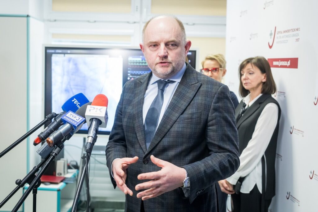 Briefing After the 1000th Surgery Performed in the Hybrid Operating Room of the Cardiac Surgery Clinic at Jurasz University Hospital in Bydgoszcz, photo by Tomasz Czachorowski/eventphoto.com.pl for UMWKP