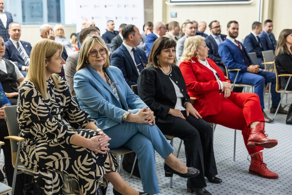 Inauguracja projektu „Kierunek-Zawód” fot. Szymon Zdziebło/tarantoga.pl dla UMWKP