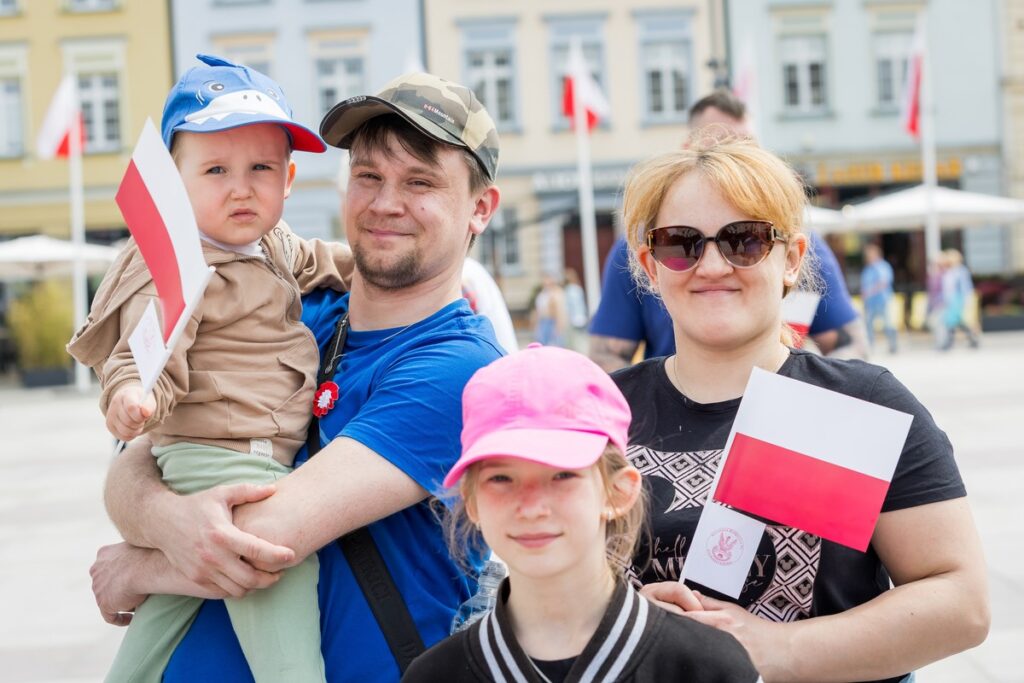 Obchody Dnia Flagi w Bydgoszczy, fot. Tomasz Czachorowski/eventphoto dla UMWKP