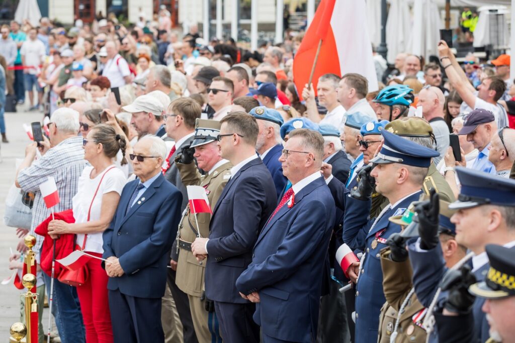 Obchody Dnia Flagi w Bydgoszczy, fot. Tomasz Czachorowski/eventphoto dla UMWKP