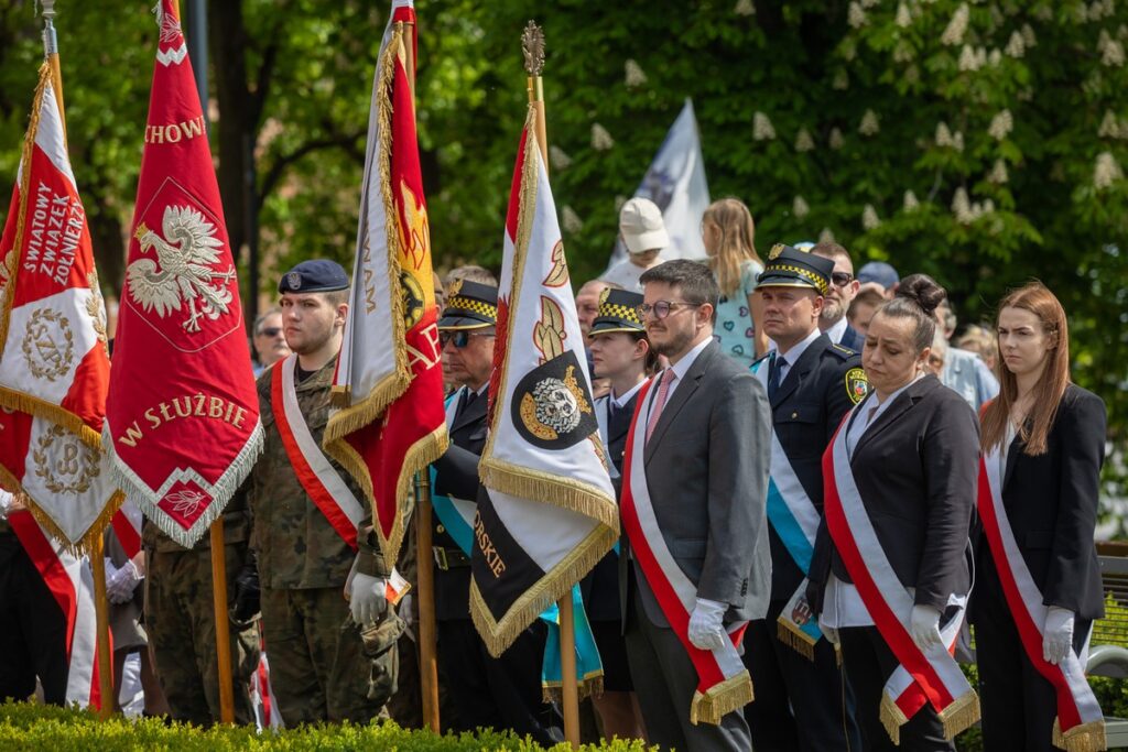 Obchody Dnia Flagi w Toruniu, fot. Mikołaj Kuras dla UMWKP