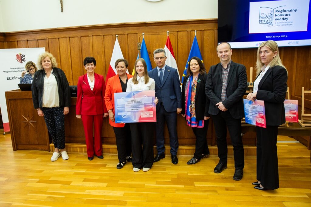 Finał XXII edycji Regionalnego Konkursu Wiedzy o Samorządzie Terytorialnym dla uczniów szkół podstawowych. Fot. Andrzej Goiński UMWKP