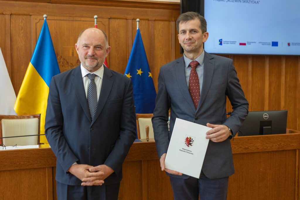 Wręczenie umów FEdKP 2021-2027, 16 maja 2025 r., fot. Mikołaj Kuras dla UMWKP