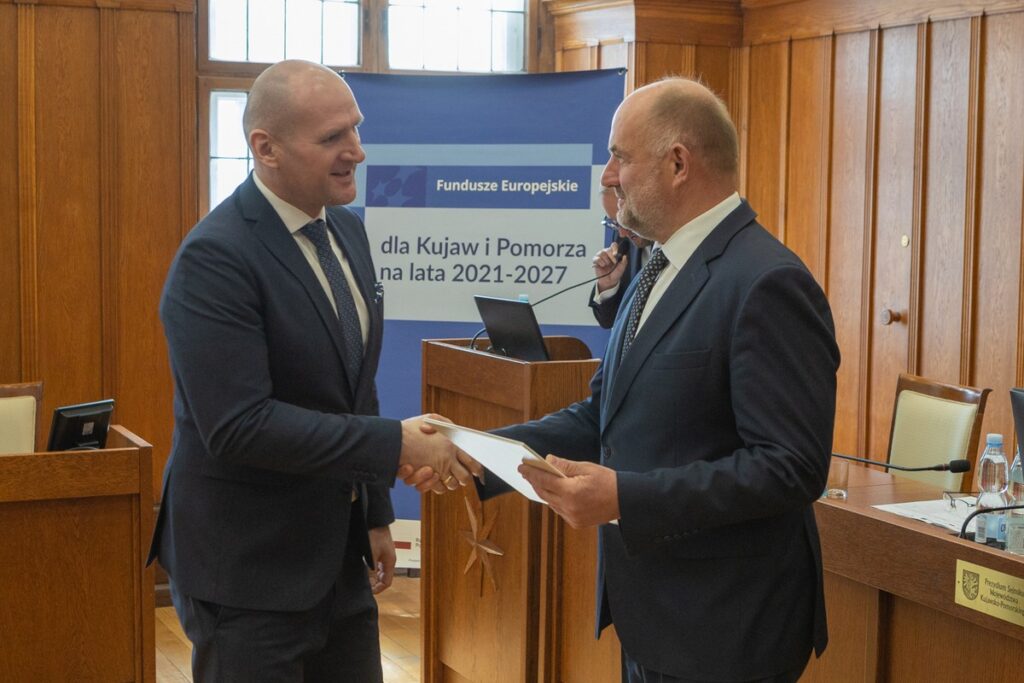Wręczenie umów FEdKP 2021-2027, 16 maja 2025 r., fot. Mikołaj Kuras dla UMWKP