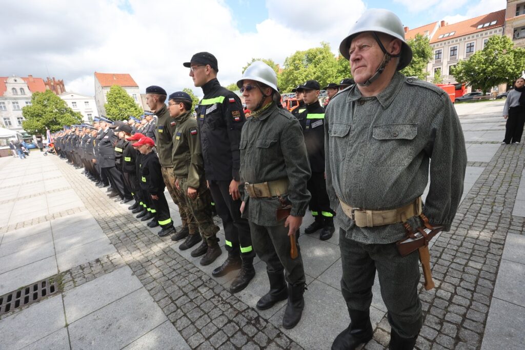 Wojewódzkie obchody Dnia Strażaka w Chełmnie, fot. Mikołaj Kuras dla UMWKP