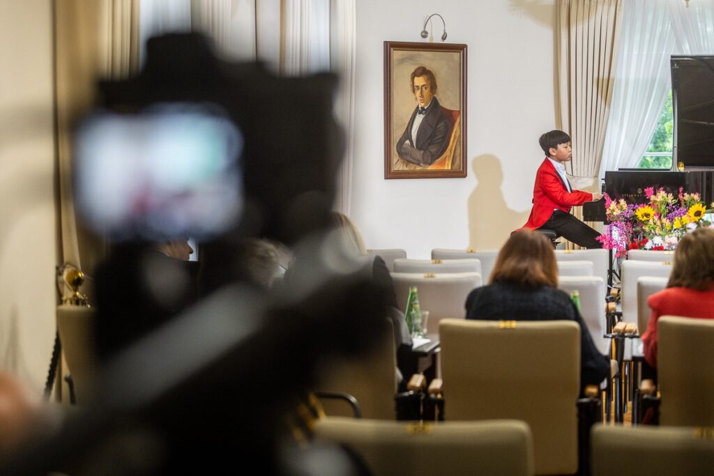 Przesłuchania w ramach Międzynarodowego Konkursu Pianistycznego w Szafarni, fot. Szymon Zdziebło/tarantoga.pl dla UMWKP