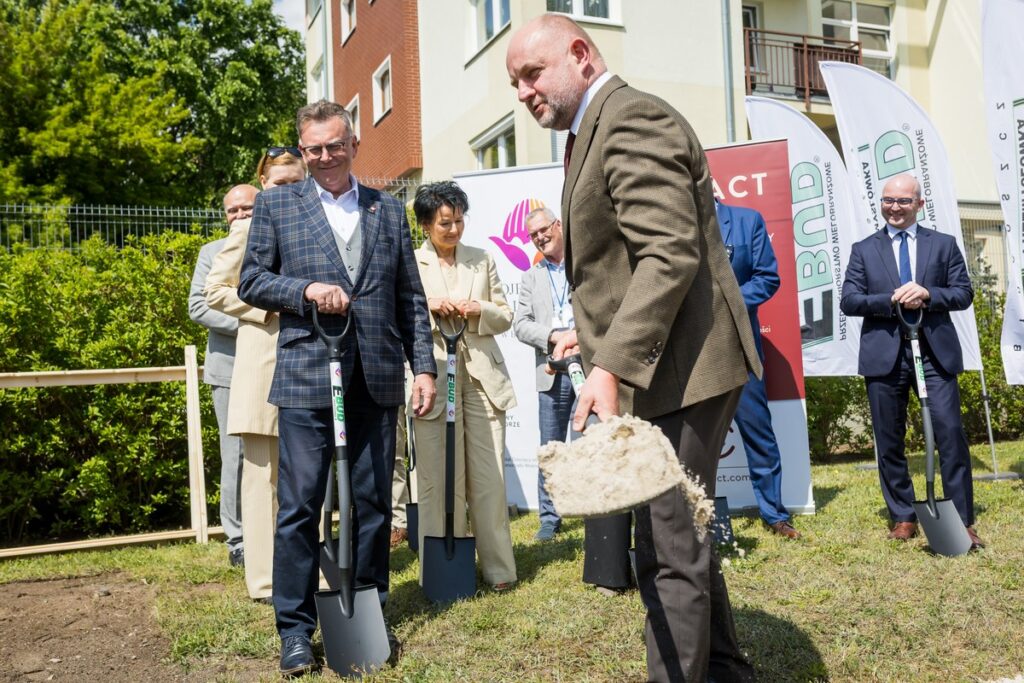 First shovel for the construction of the new WSD diagnostic segment, photo by Tomasz Czachorowski/eventphoto for UMWKP