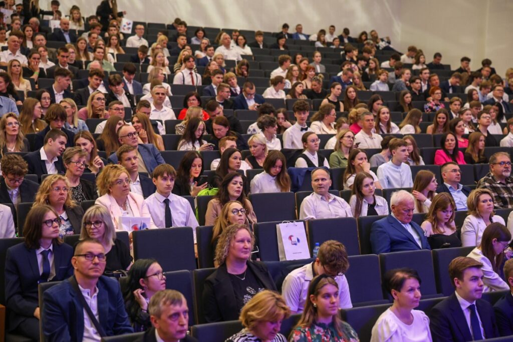 Spotkanie ze stypendystami, 2 czerwca 2025 r., fot. Szymon Zdziebło/tarantoga.pl dla UMWKP
