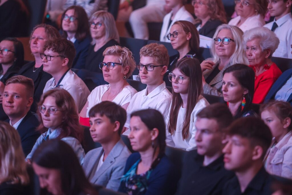 Spotkanie ze stypendystami, 2 czerwca 2025 r., fot. Szymon Zdziebło/tarantoga.pl dla UMWKP